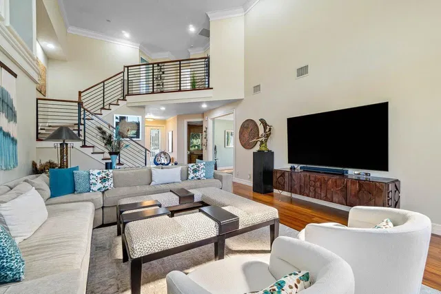 Frenchman's Creek Residence photo 8