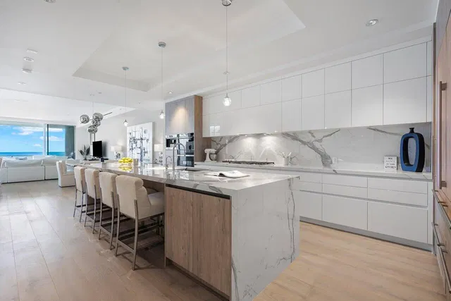 1625 Ocean Unit 10 photo 8