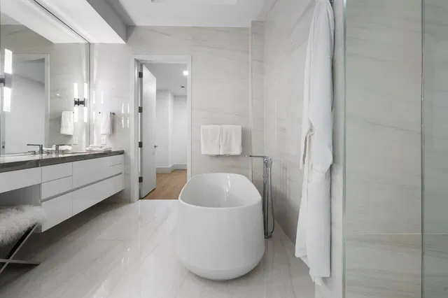 1625 Ocean Unit 10 photo 22