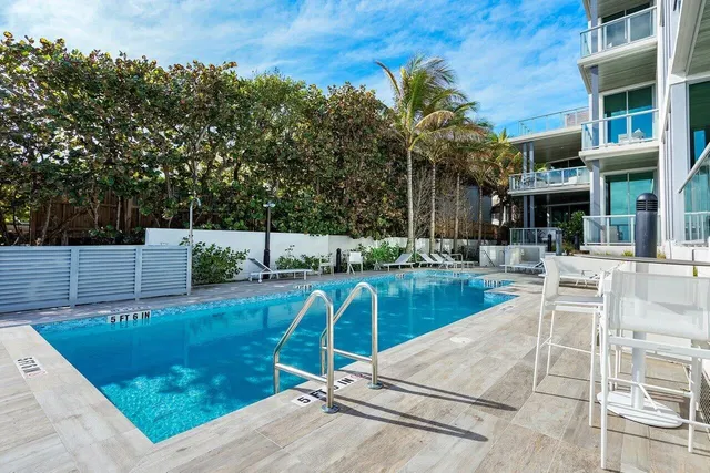 1625 Ocean Unit 10 photo 34