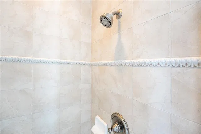 Canterbury Place Residence photo 36