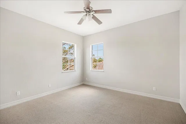 Canterbury Place Residence photo 38