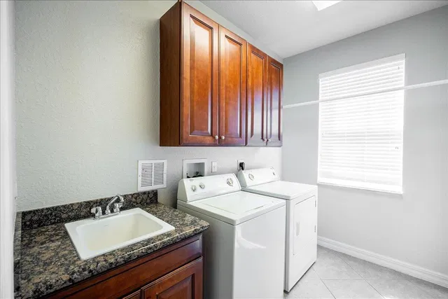 Canterbury Place Residence photo 40