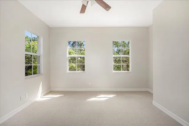 Canterbury Place Residence photo 43