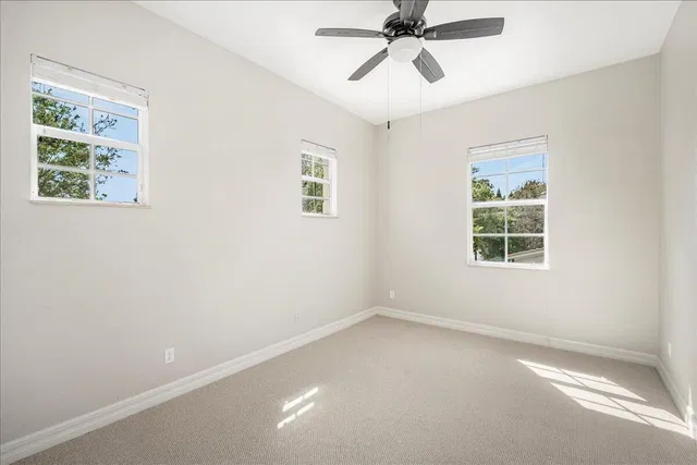 Canterbury Place Residence photo 45