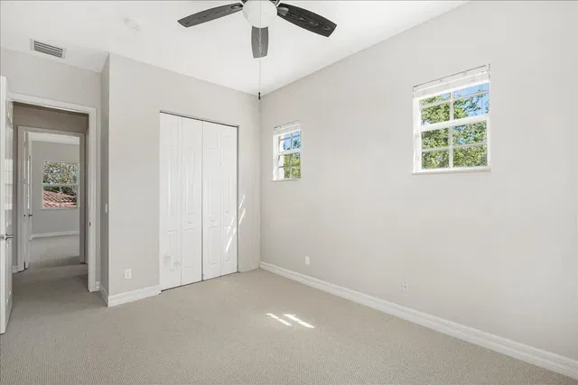 Canterbury Place Residence photo 46