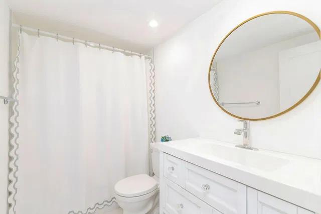Island House Condos Unit 3b photo 15
