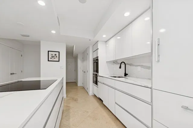 Tiara Singer Island Unit 6-A photo 7