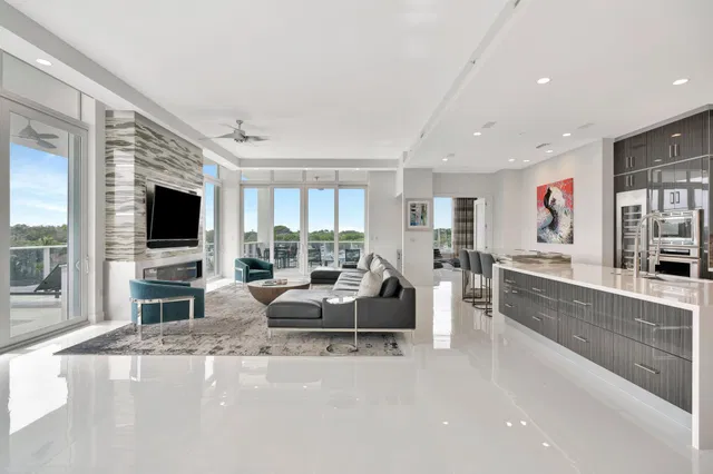 Azure Palm Beach Gardens Unit 412 photo 6