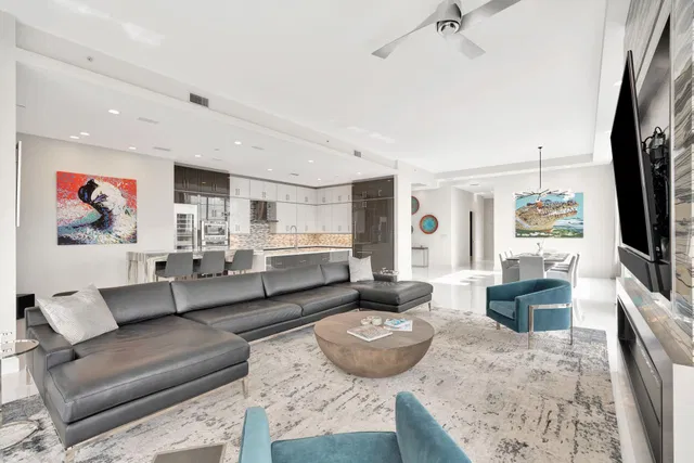 Azure Palm Beach Gardens Unit 412 photo 11
