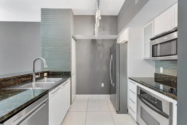 The Astor Unit 314 photo 6
