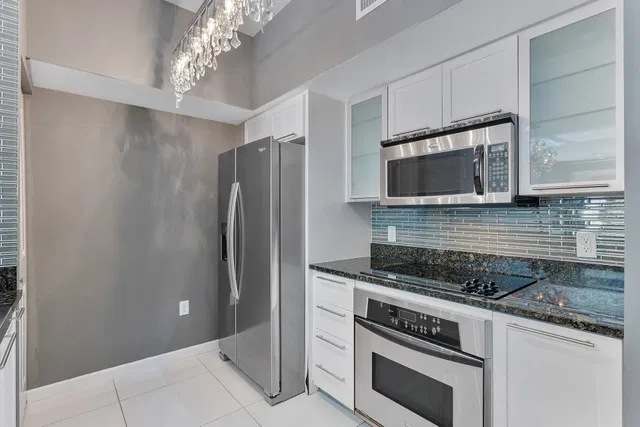 The Astor Unit 314 photo 7