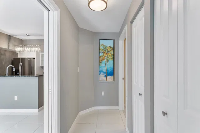 The Astor Unit 314 photo 23