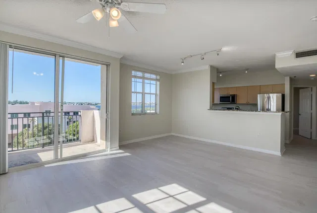 The Montecito Unit 513 photo 5
