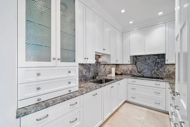 Palm Beach Biltmore Unit 203 photo 4