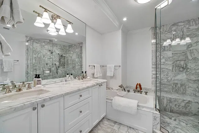 Palm Beach Biltmore Unit 203 photo 9