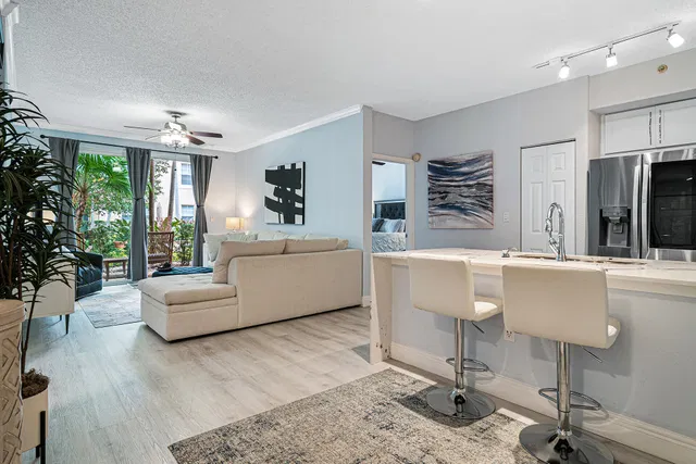 Downtown West Palm Beach Unit 112 photo 3