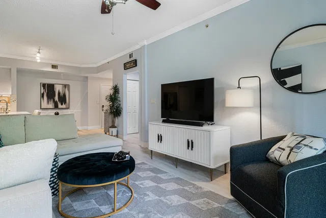 Downtown West Palm Beach Unit 112 photo 4