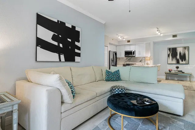 Downtown West Palm Beach Unit 112 photo 5