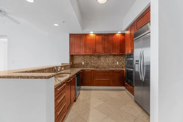 Two City Plaza Unit 1616 photo 5