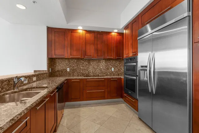 Two City Plaza Unit 1616 photo 6