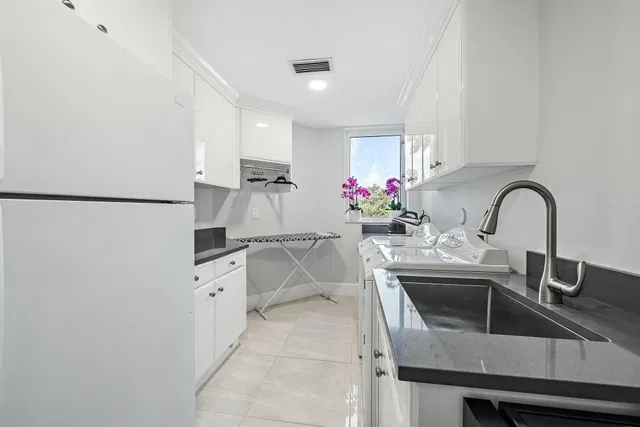 Oasis Singer Island Unit 2b photo 29