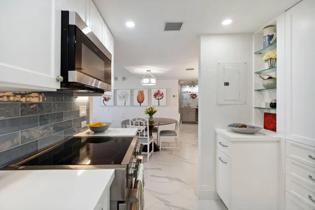 Trianon Unit Ph2 photo 12