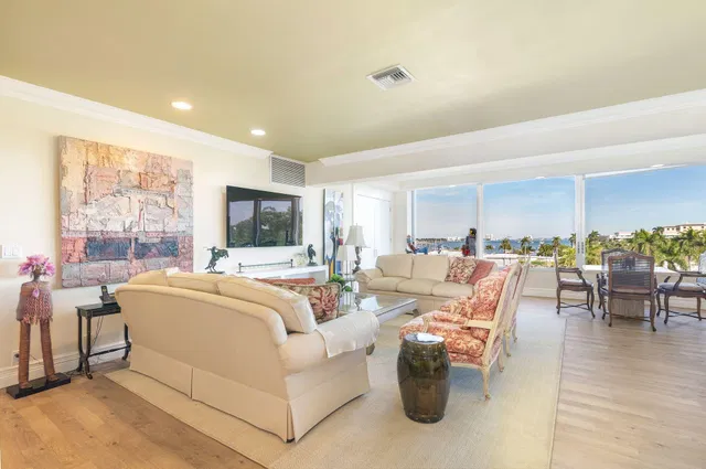 Palm Beach Towers, Palm Beach Unit 522a photo 6
