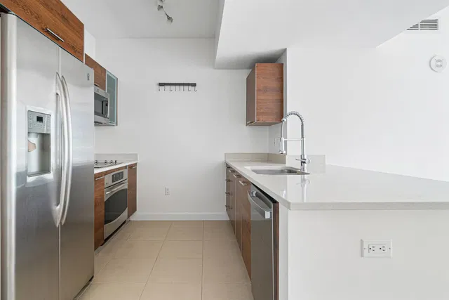 City Palms Unit 221 photo 6