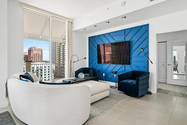 City Palms Unit 1042, 480 Hibiscus Street, West Palm Beach, exterior