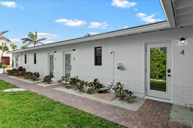 Residence photo 3