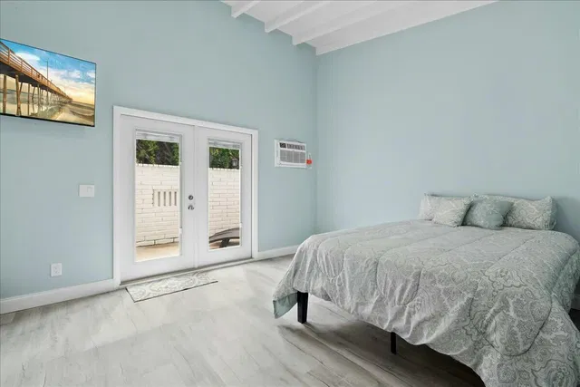 Residence photo 24