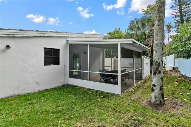 Residence photo 49