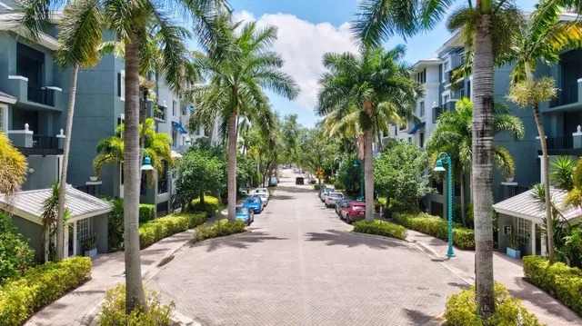 Pineapple Grove Village Condominiums Unit 1308 photo 2