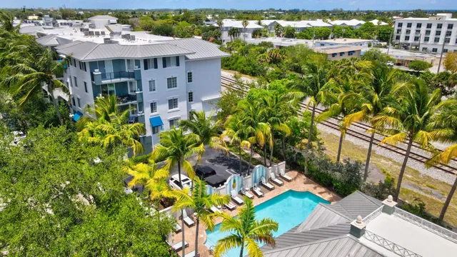 Pineapple Grove Village Condominiums Unit 1308 photo 5