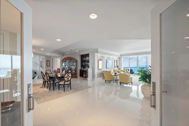 Ritz Carlton Residences Singer Island Unit 1401b photo 5