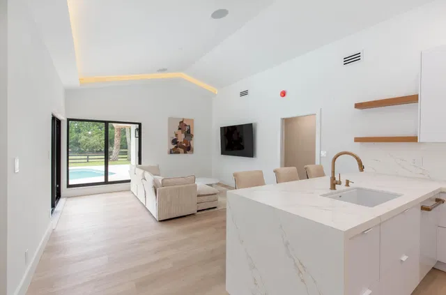 Saddle Trail Park Residence photo 6