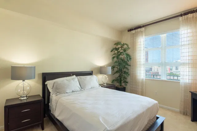 The Metropolitan Unit 811 photo 20
