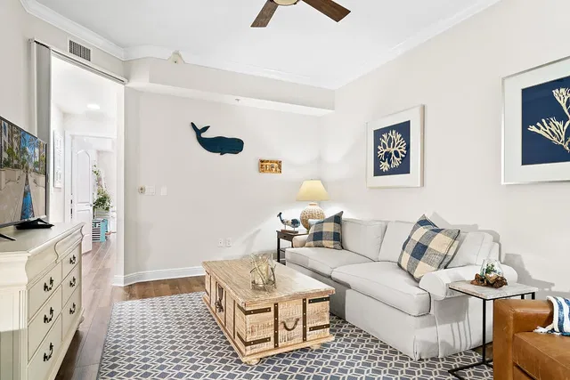 One City Plaza Unit 605 photo 19