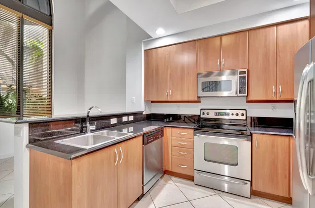 One City Plaza Unit 127 photo 6