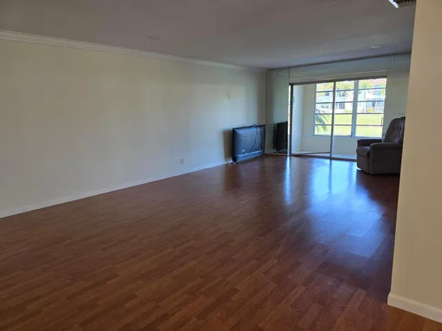 Residence photo 11