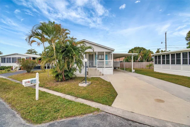 Residence photo 2