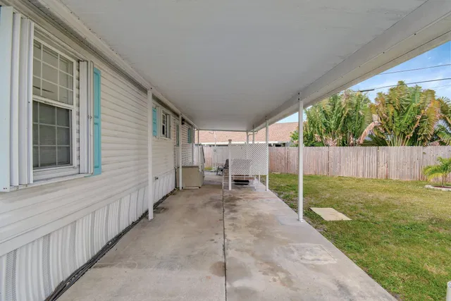Residence photo 5