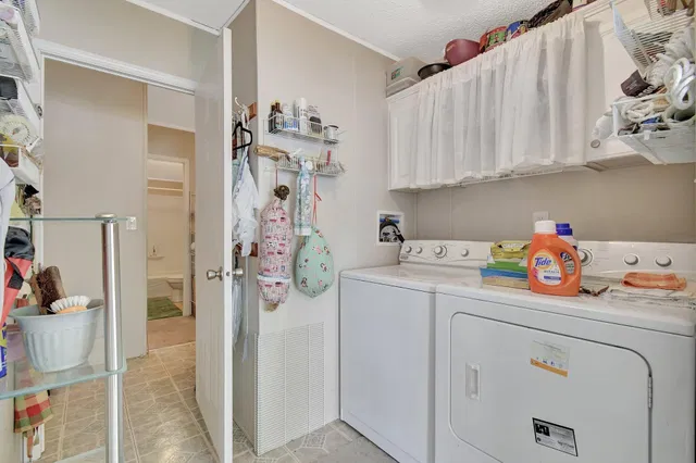 Residence photo 23