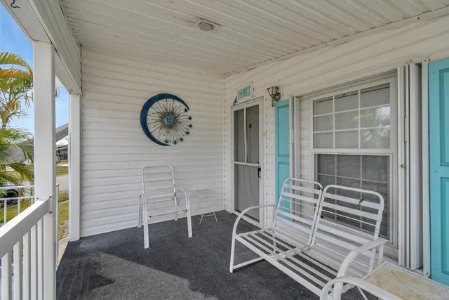 Residence photo 25