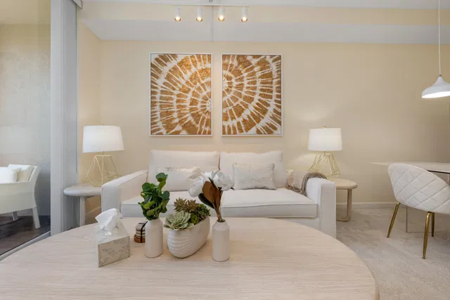 City Palms Unit 207 photo 6