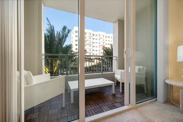City Palms Unit 207 photo 7