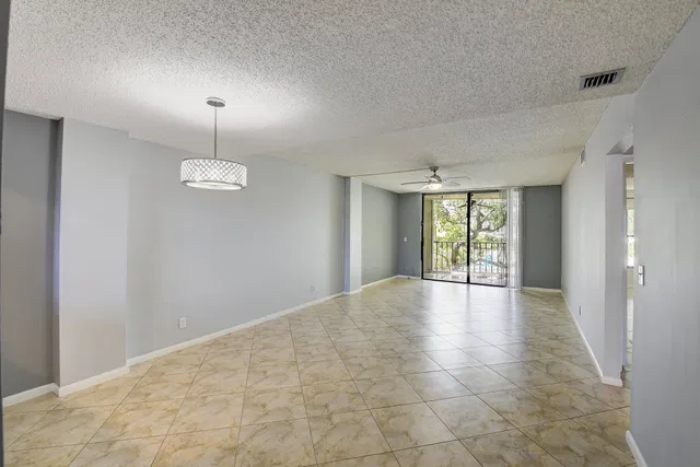  Unit 206 photo 9