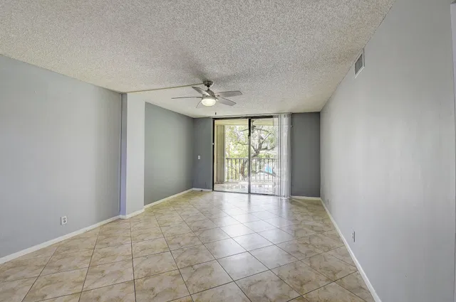  Unit 206 photo 11
