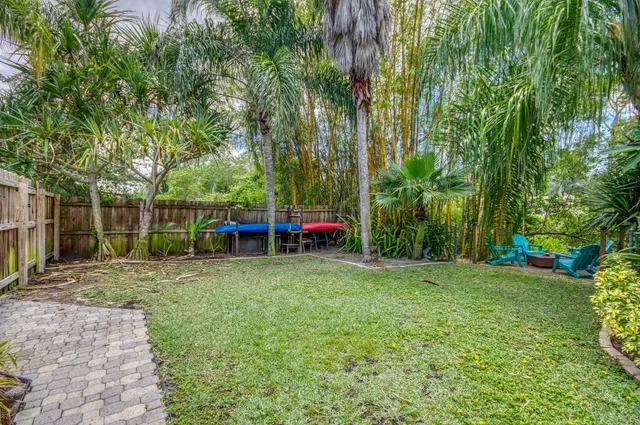 Jupiter River Estates Residence photo 26